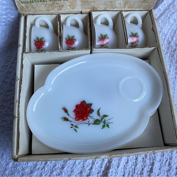 Vintage Federal Glass Rose Snack plate set with box 8 piece set white milk glass - Picture 2 of 10